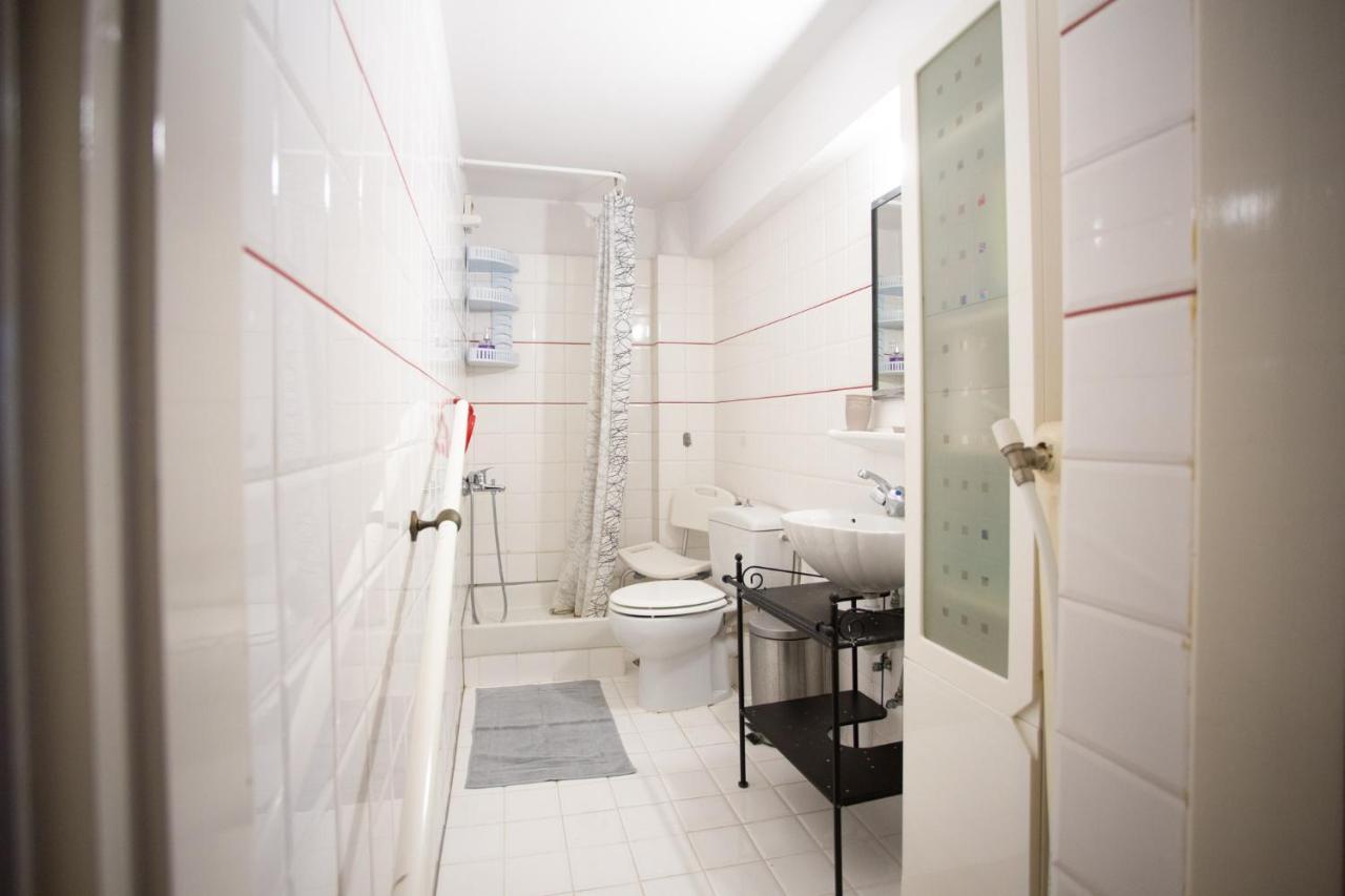 Traditional Villa Appartment With Garden, Also For Gatherings ,15 Minutes From Thessaloniki Airport Exterior photo