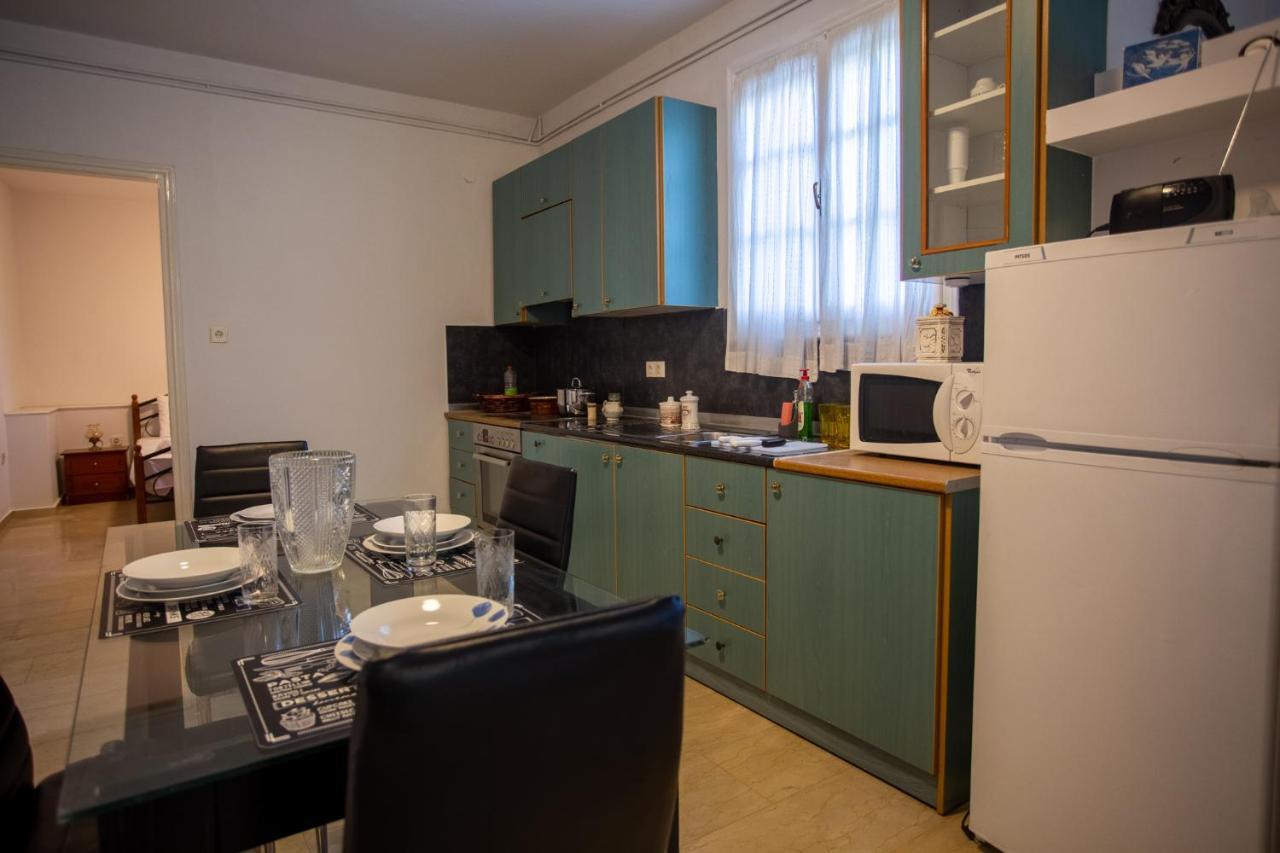 Traditional Villa Appartment With Garden, Also For Gatherings ,15 Minutes From Thessaloniki Airport Exterior photo